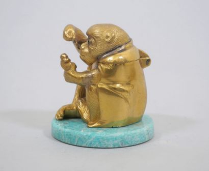ATHA Paris, attribué à
Encrier en bronze...