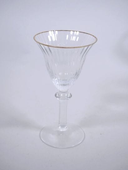 Partie de service de verres, la coupe de...