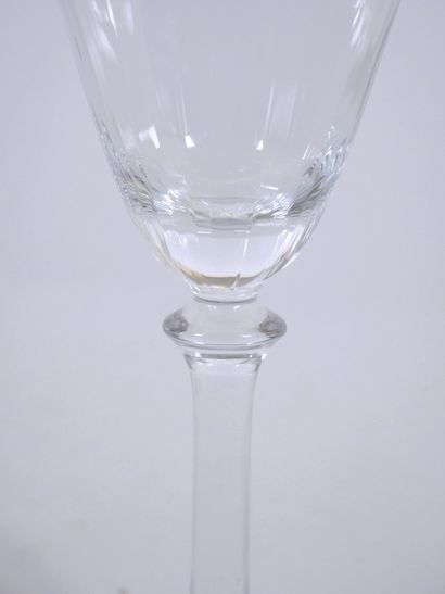 Partie de service de verres, la coupe de...
