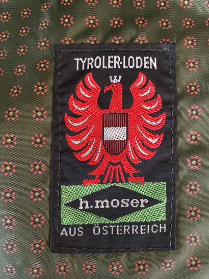 TYROLER LODEN
Grande cape en laine grise...