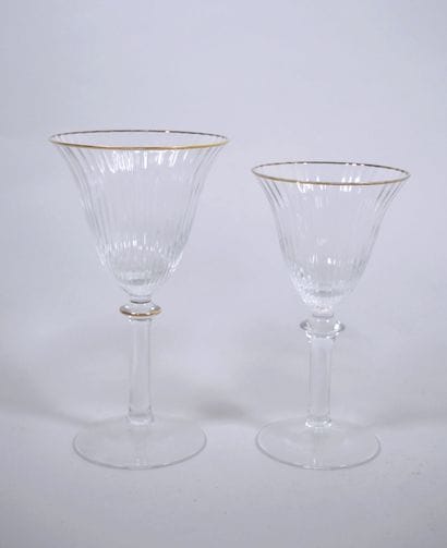 Partie de service de verres, la coupe de...