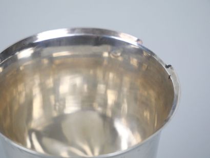Tulip-shaped kettle in silver 750 thousandths...