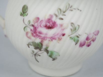 MENNECY (soft porcelain)
Porcelain juice...