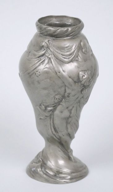 After Édouard LELIEVRE (1856-1945) 
Pewter...