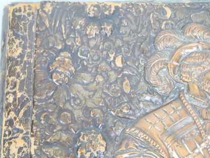 Wallet in embossed leather with floral decoration,...