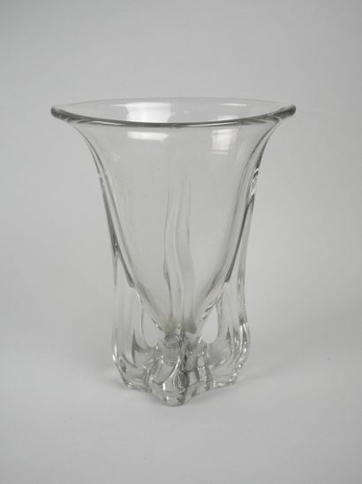 Reunion of free-form molded crystal pieces...