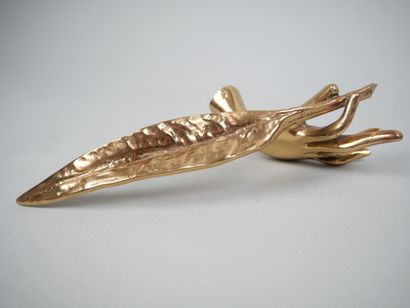 Yves LOHE (Born 1947)
Hand with pen 
Bronze...