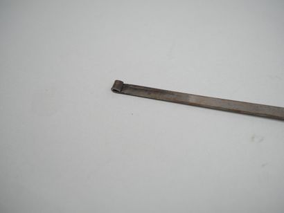 Fencing foil with filigree fusee, helmet-shaped...