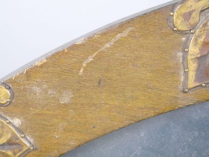 Frame in natural wood and stamped metal decorated...