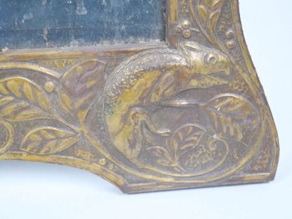 Frame in natural wood and stamped metal decorated...