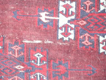 Turkmen carpet (warp, weft and wool pile),...