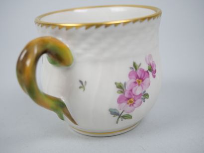 MENNECY (soft porcelain)
Porcelain juice...