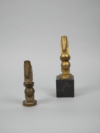 20th century school
Prototype chess riders...
