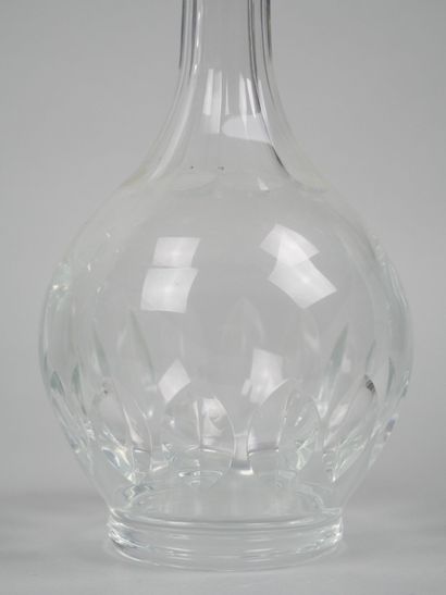 SEVRES
Meeting of three crystal decanters...