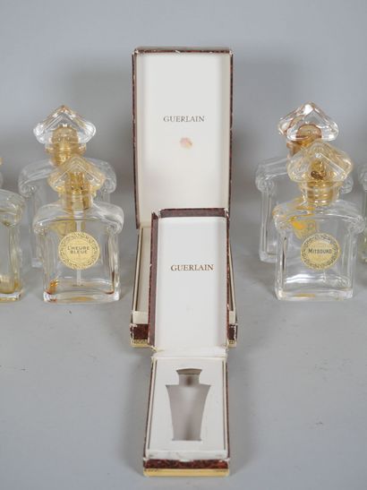 GUERLAIN Paris
Set of 10 perfume bottles...