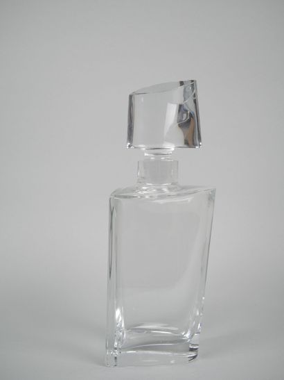 SEVRES
Oblique-shaped crystal whisky service...