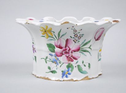 STRASBOURG
Earthenware planter with polychrome...