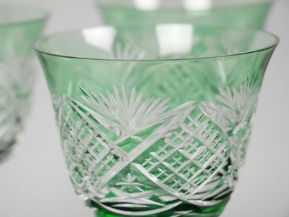 Suite of 6 footed glasses in cut crystal...