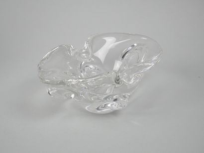 Reunion of free-form molded crystal pieces...