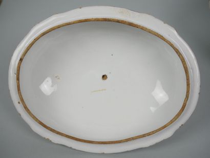 STRASBOURG
Covered earthenware tureen with...