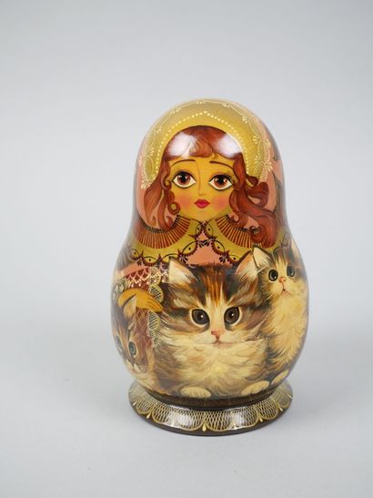 RUSSIA
Suite of 7 matryoshka in lacquered...