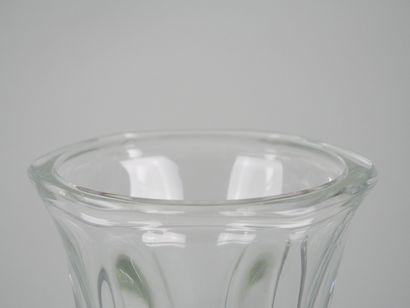 SEVRES
Large free-form crystal vase
Dry-stamp...