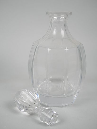 SEVRES
Meeting of three crystal decanters...