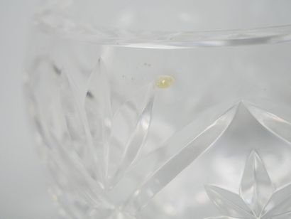 SAINT-LOUIS
Crystal sugar bowl cut with rosettes
Mark...