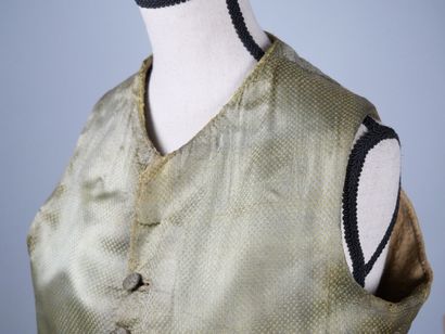 Green fluted vest
Louis XVI period.
Dimensions:...