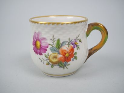 MENNECY (soft porcelain)
Porcelain juice...