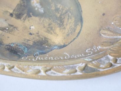 Som-Charles GUENARDEAU (born 1866)
Gilt patina...