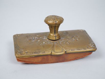 Som-Charles GUENARDEAU (born 1866)
Gilt patina...