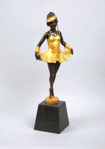 Modern School
Dancer with ballerinas in brown...