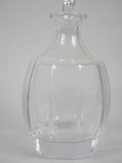 SEVRES
Meeting of three crystal decanters...