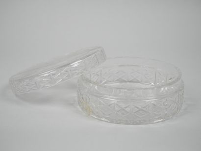 A set of two ashtrays and a bonbonnière in...
