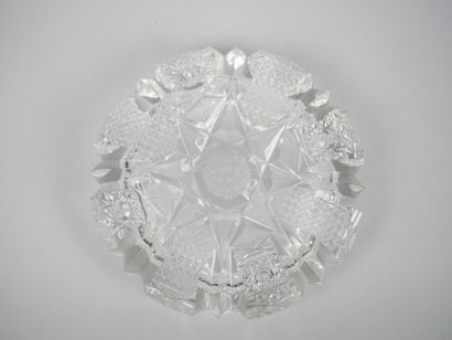 A set of two ashtrays and a bonbonnière in...