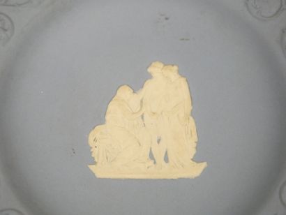 WEDGWOOD
Reunion of fine stoneware elements...
