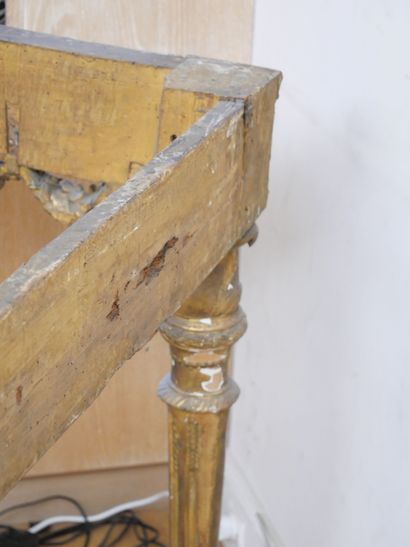 Rectangular console table in finely carved,...