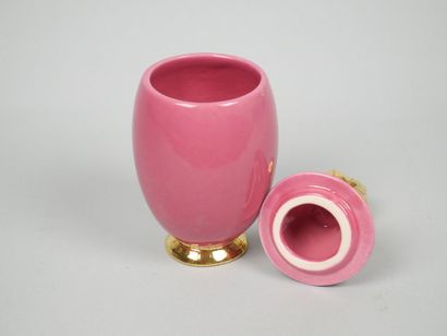 LONGWY
Small ovoid covered pot in pink earthenware...