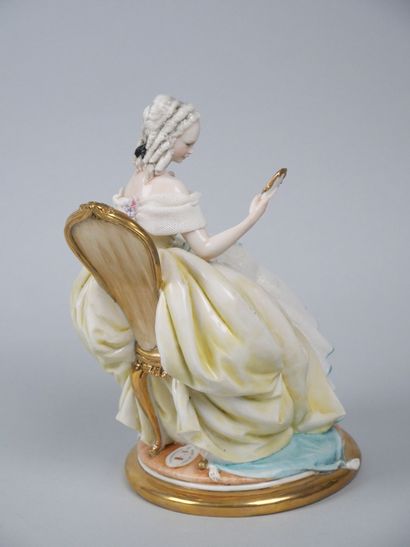 CAPODIMONTE
Elegant face to hand,
Subject...
