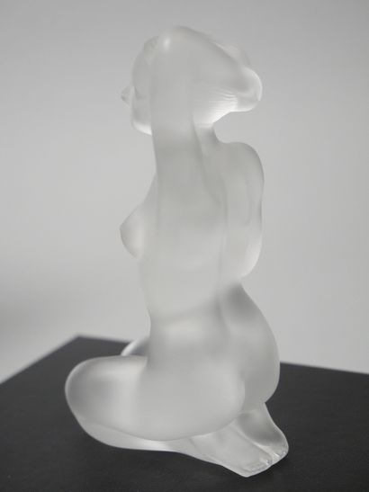LALIQUE FRANCE
Nude kneeling woman
Subject...