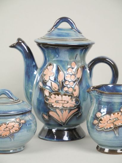 VALLAURIS (?)
Glazed earthenware coffee set...