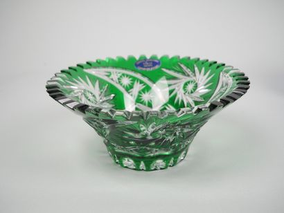 Set of glass and cut crystal pieces including...