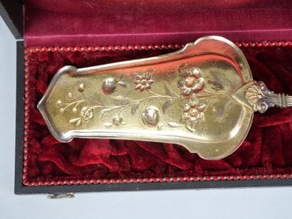 800 thousandths gilt silver pie server with...