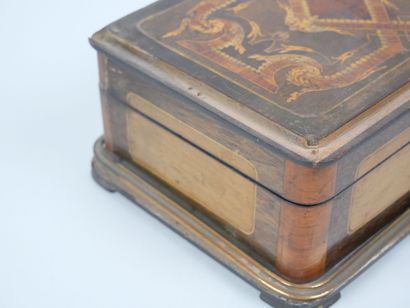 GRADE & PELCOT
Wooden veneer case with inlaid...