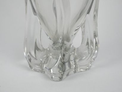 Reunion of free-form molded crystal pieces...