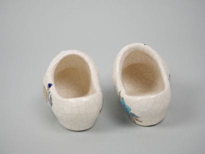 SAINT JEAN L'AIGLE in LONGWY
Pair of earthenware...