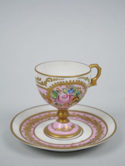 LIMOGES 
Set of three porcelain cups on pedestal...