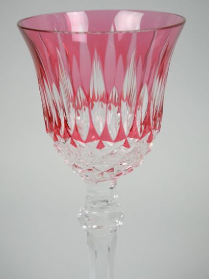 Reunion of 10 footed glasses, partially tinted...