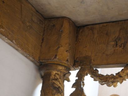 Rectangular console table in finely carved,...